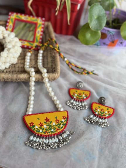 Handpaint Necklace Set