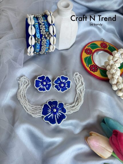 Pearl Floral Necklace Set